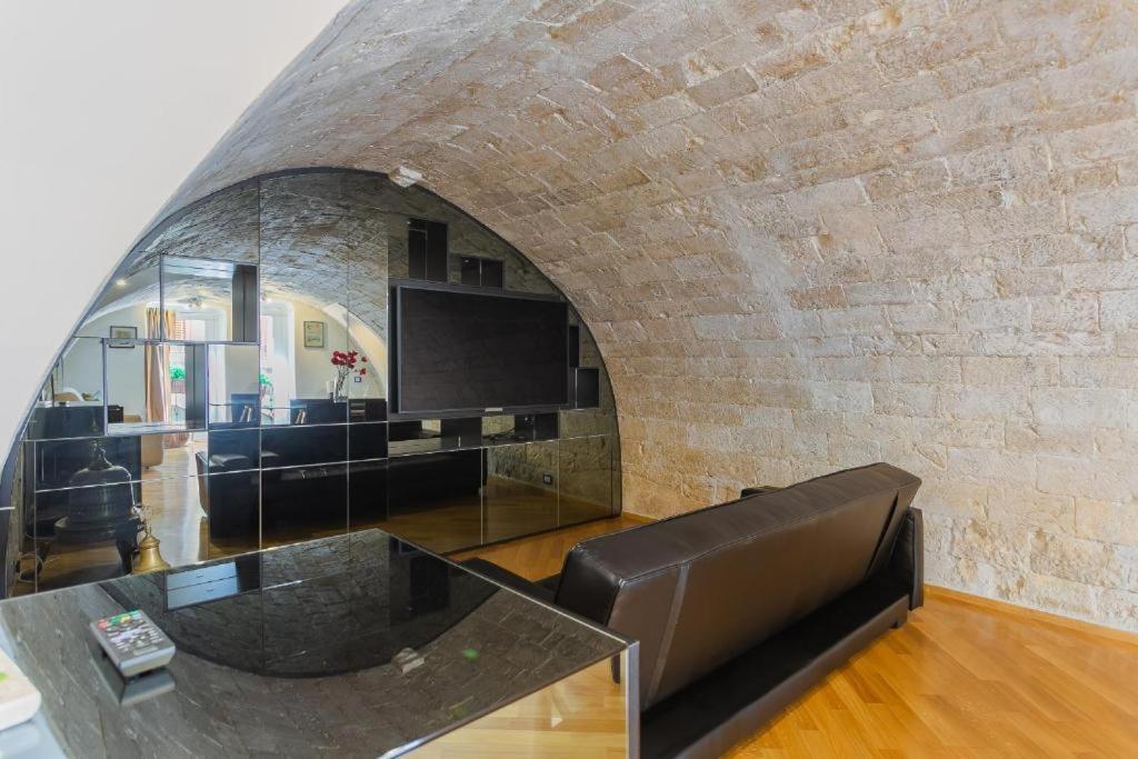 Palazzo Di Citta Bari Villa Екстериор снимка