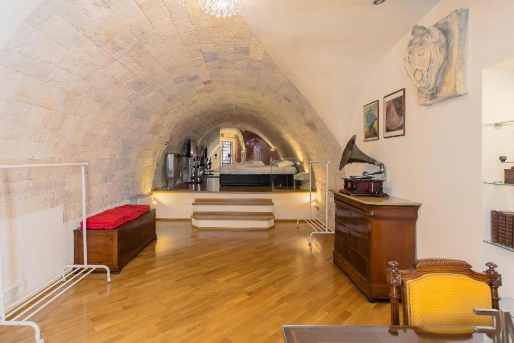 Palazzo Di Citta Bari Villa Екстериор снимка